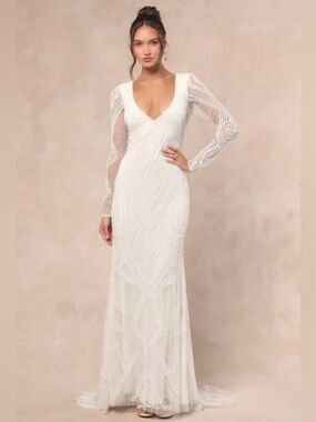 NWT Lulus White Beaded Long Sleeve V-Neck Open Back Wedding Formal Dress Medium